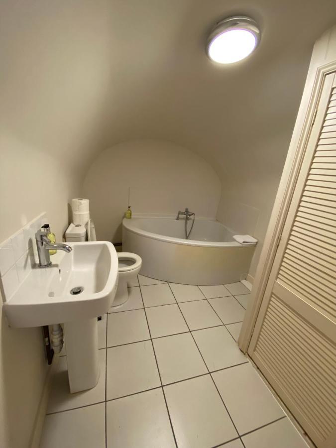 Stylish Maisonette And Studio In Victoria London Rum bild